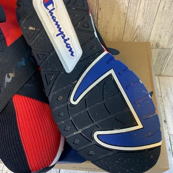 Champion Mens Black and red High Top soft shoes Size 9.5 - Picture 4 of 6